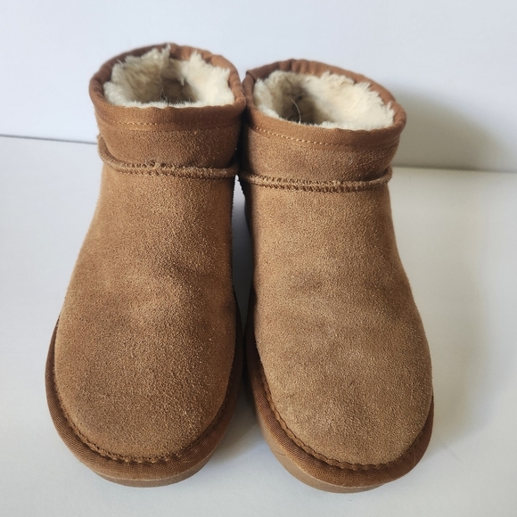 Steve Madden Cabin Tan Faux Fur Women's Cropped  Boots - Size 7.5 (38) - Picture 2 of 10
